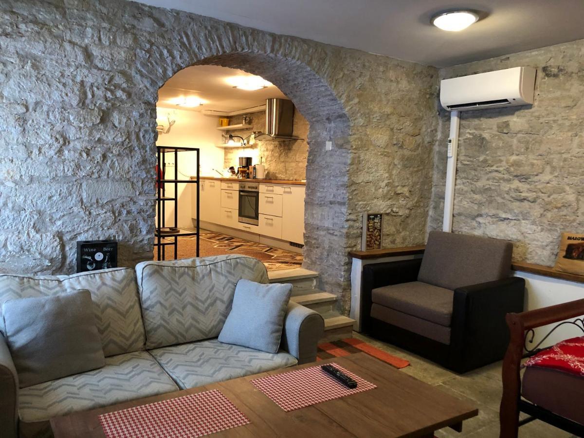 Kauba 6A Apartment Κουρεσάαρε Εξωτερικό φωτογραφία